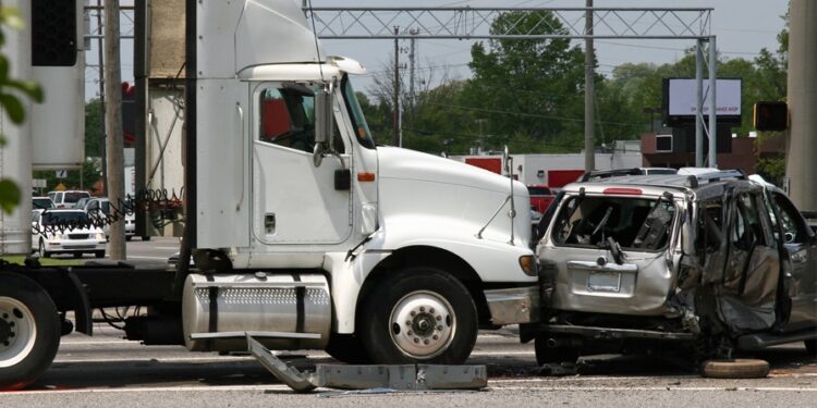 7 Reasons You Should Seek Legal Advice After a Truck Accident