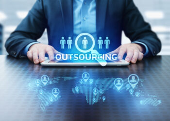 8 Pros And Cons of Outsourcing IT Support And Cybersecurity For Your Business