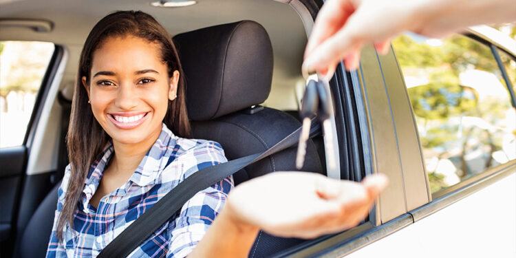 Safety Tips and Rules for Teenage Drivers in Sacramento CA