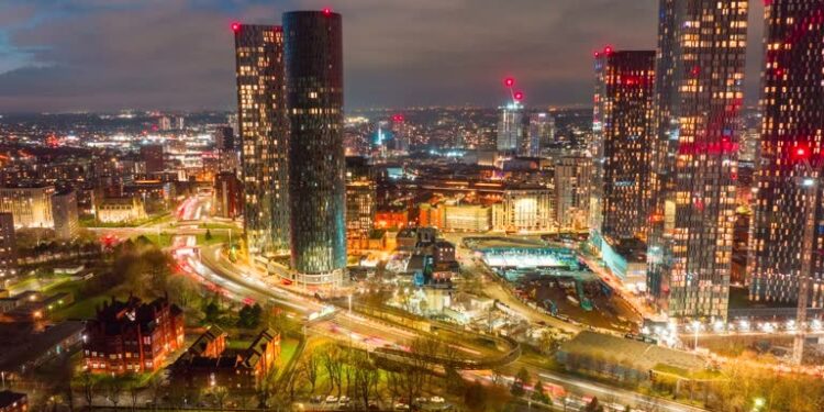Top 8 Spots in Manchester That Offer Exclusive Night Adventures
