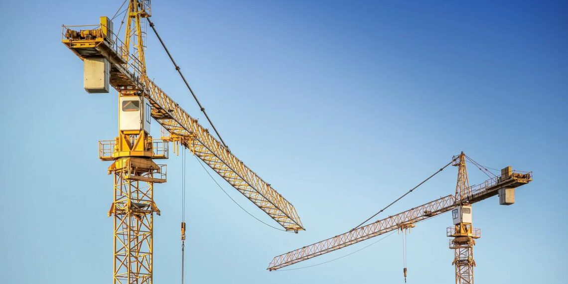 Qualities of the Best Crane Operator Training Program: What to Look For