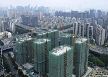 How Developers Market Luxury in Singapore Real Estate