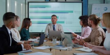 How Senior Roles Adapt To Regulatory Pressure – A Clear Look At Core Challenges