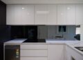 Glitter Glass Splashbacks: Where They Suit Best And How To Keep The Look Balanced