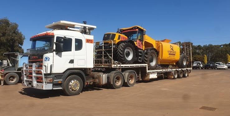 How Transport and Equipment Hire Services Support Construction and Logistics Projects